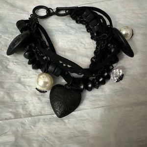 New, beautiful hair accessory! Look gorgeous and beautiful all day long!